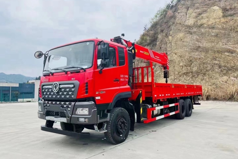 程力專汽隨車吊：高效、安全、可靠的起重設(shè)備選擇